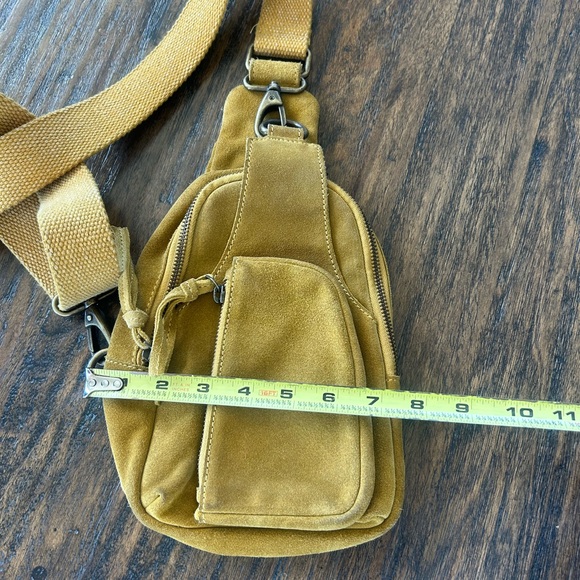 Free People Leather Hudson Suede Sling Bag Apple Green - Picture 14 of 14